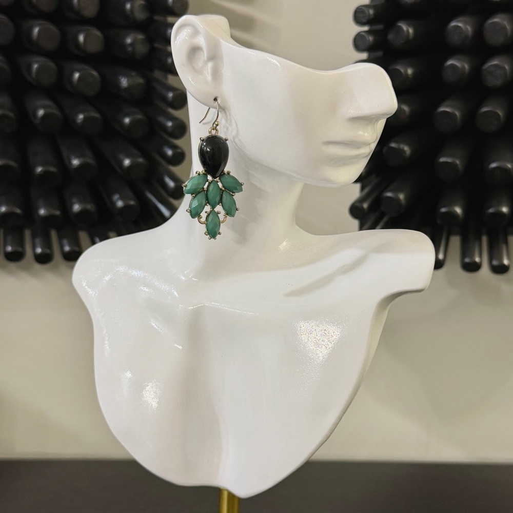 Green and Black Fashion Teardrop Cluster Dangle Earrings